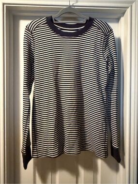 Duluth Trading Co Navy and White Striped Long Sleeve Shirt